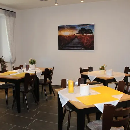 בית הארחה Hotel Brunnenhof רוטגן