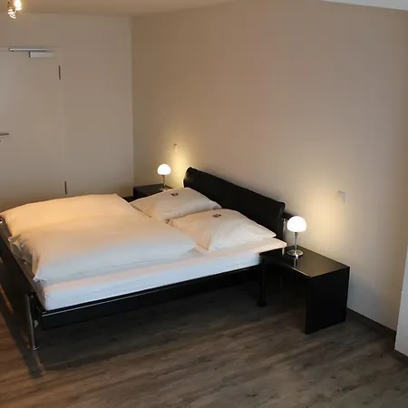 Hotel Brunnenhof רוטגן